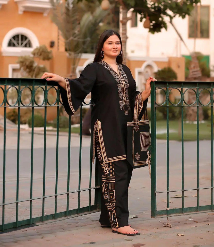 2Pcs Women's Elegant Stitched Embroidered Suit Hype Hem