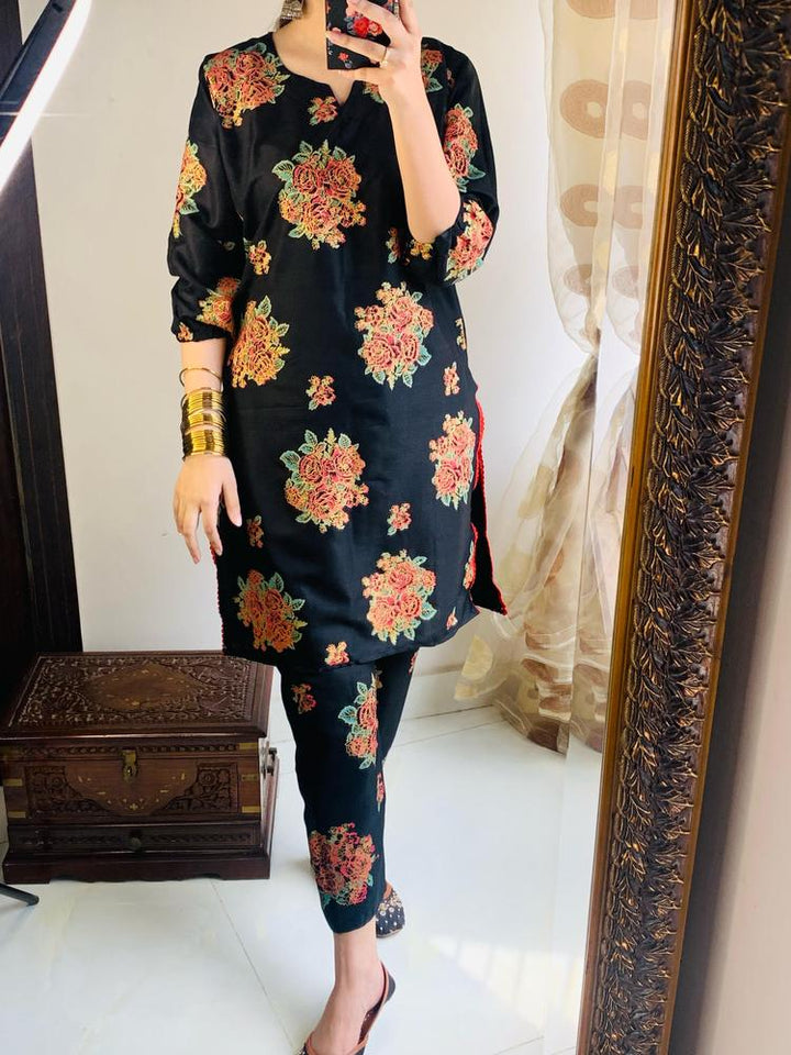 2 Pcs Women's Stitched Linen Printed Shirt &Trouser